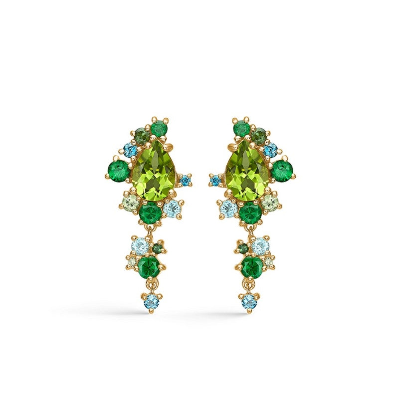 Four Seasons Spring øreringe fra Mads Z i 14 kt genanvendt guld med grøn turmalin, peridot, blå apatit, London blue topas og diamanter.